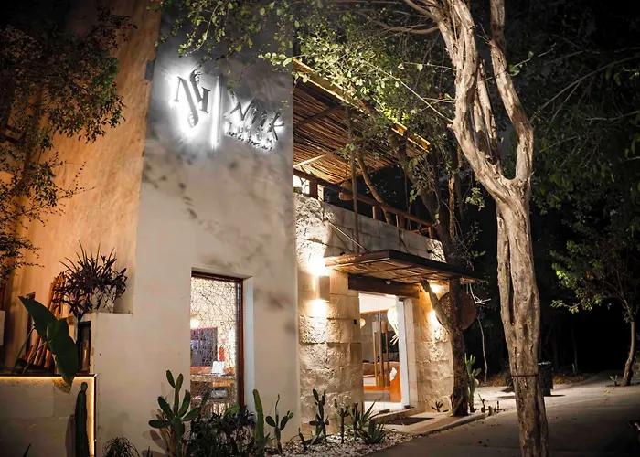 Niik Hotel 4*