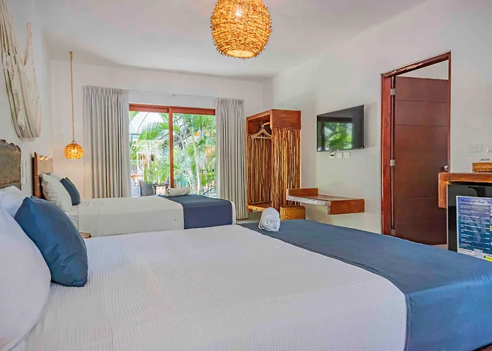 Niik Hotel 4*