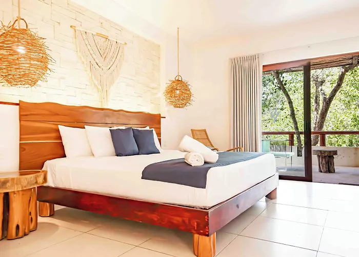 Niik Hotel 4*